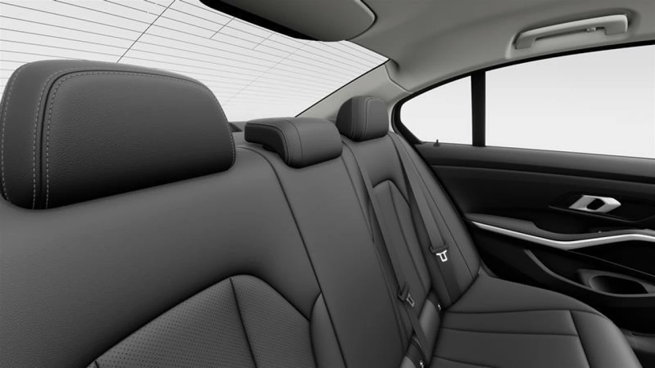 2026 BMW 330I xDrive Sedan Image principale