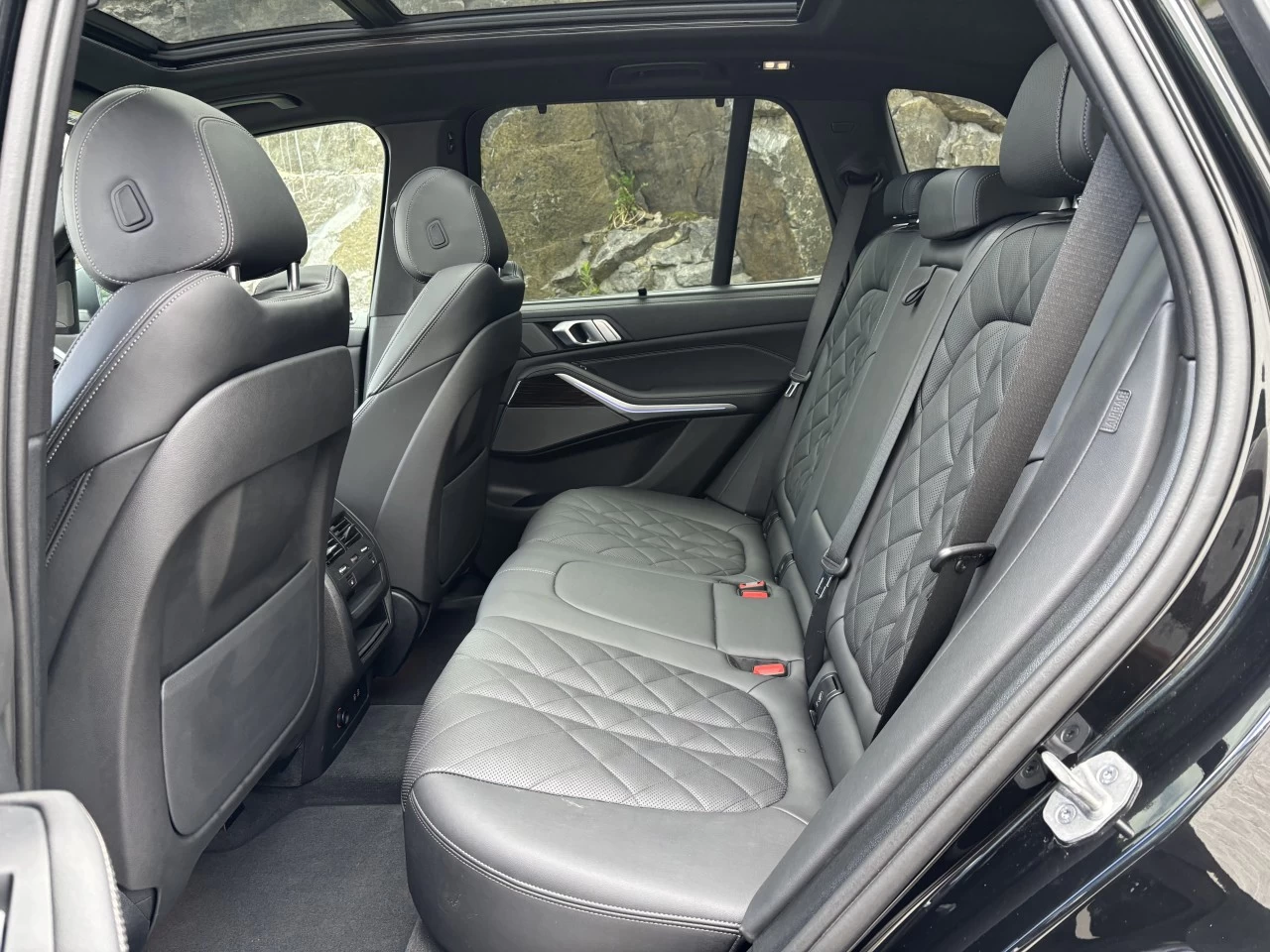 2024 BMW X5 xDrive40i Main Image
