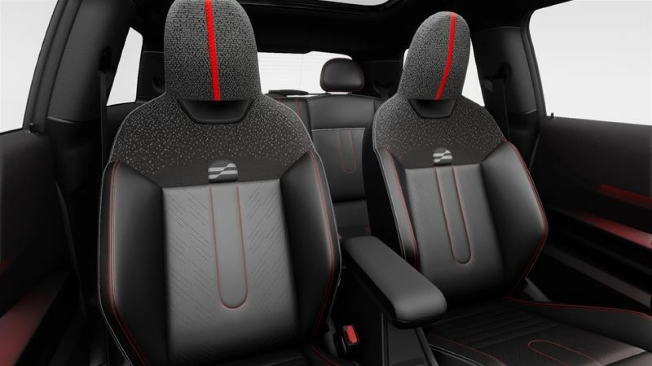 2026 MINI 3 Door John Cooper Works FWD Image principale