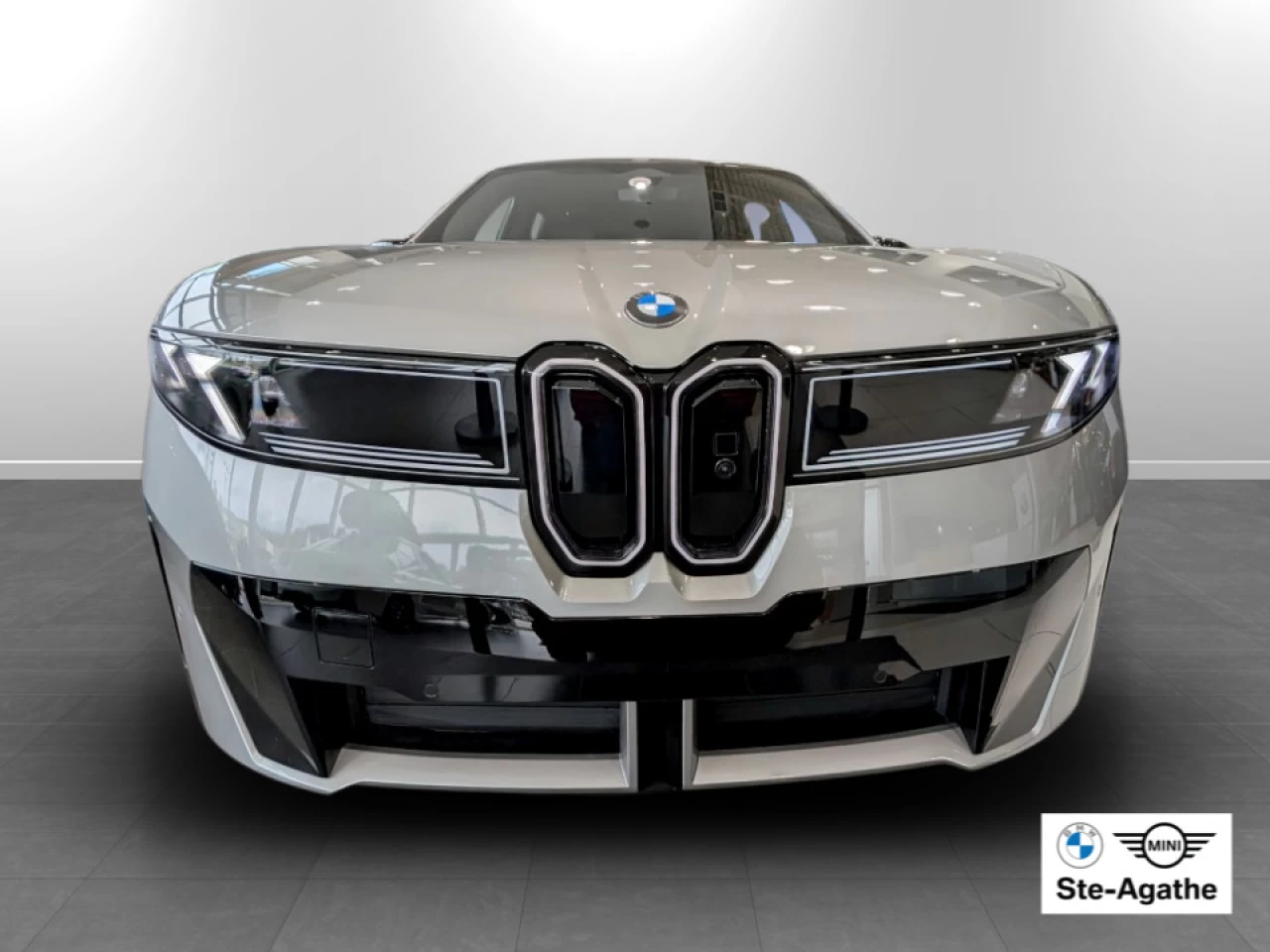 2027 BMW iX3 50 xDrive Image principale