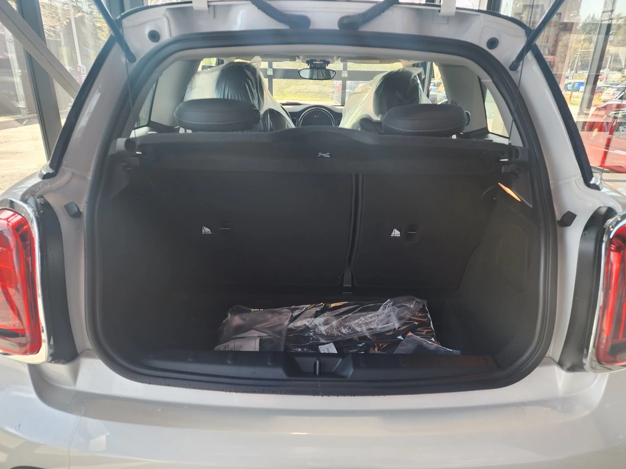 2024 MINI Cooper 3 Door Image principale