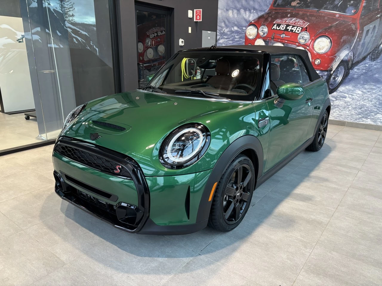2024 Mini Cooper Cooper S Convertible Image principale