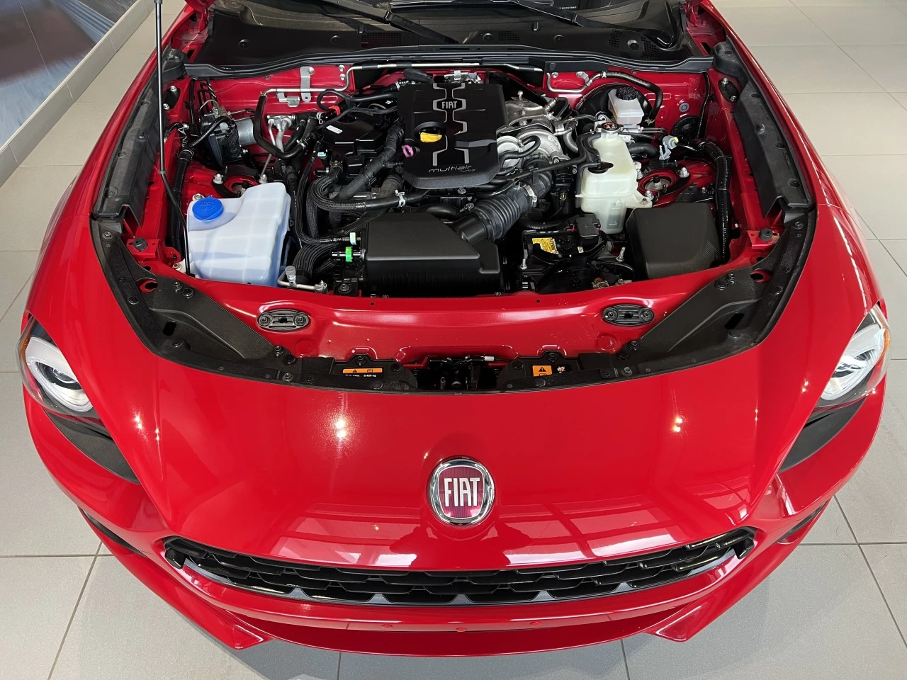 2017 Fiat 124 Spider Classica Image principale