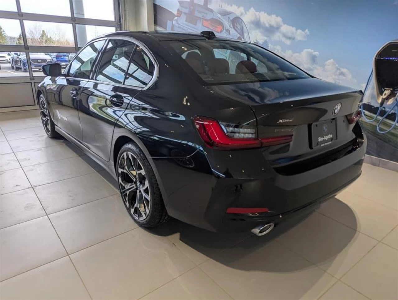 2025 BMW 330I xDrive Sedan Main Image