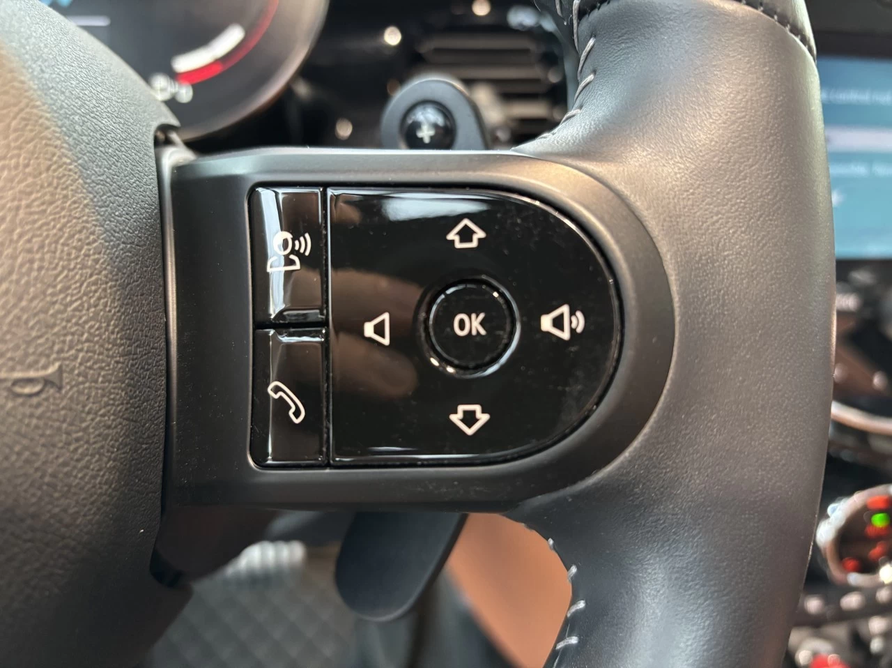 2024 Mini Cooper Convertible John Cooper Works Image principale