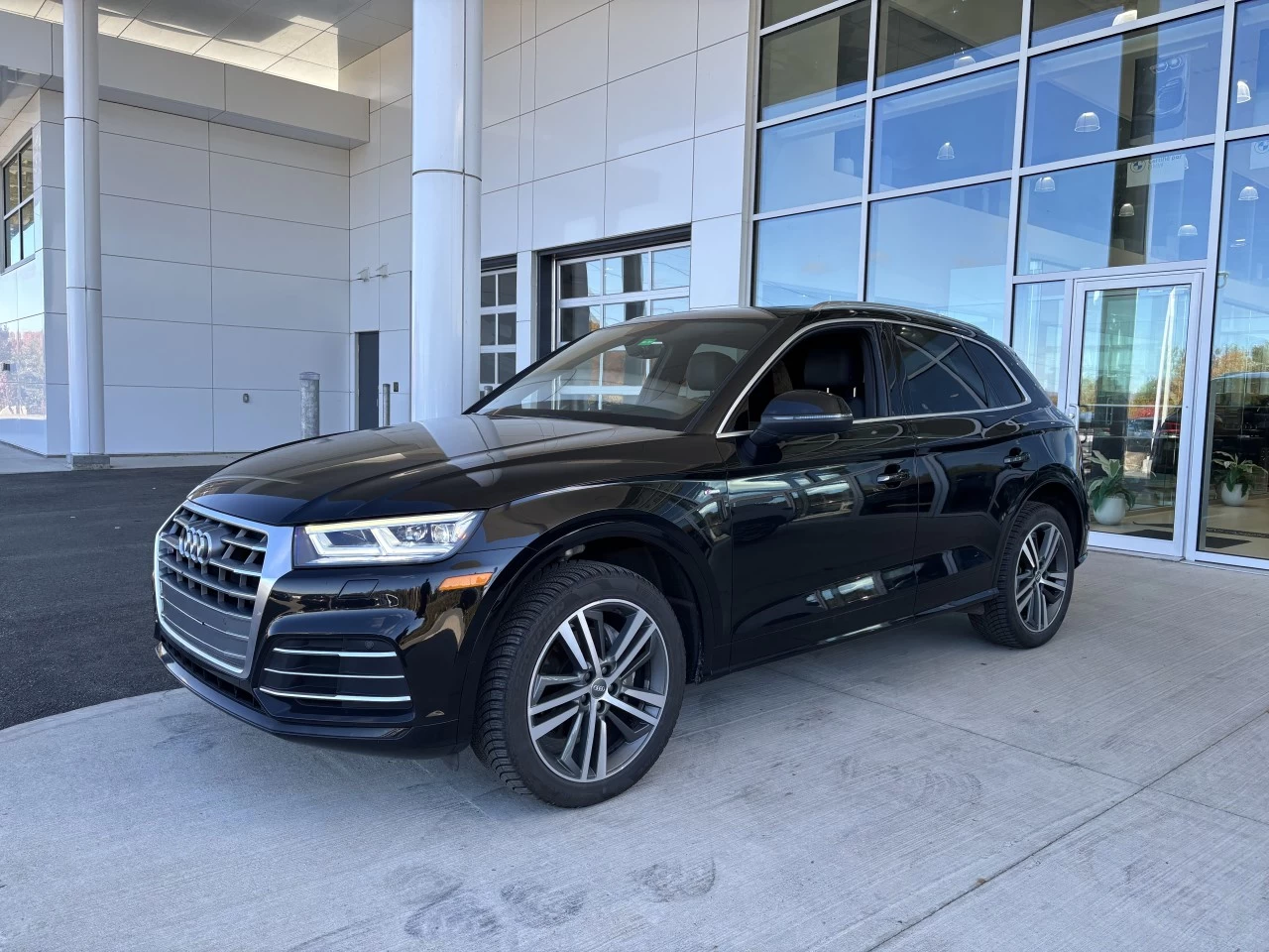 2019 Audi Q5 Progressiv https://www.bmwsteagathe.com/resize/b990ff35b810a3abc0cc817b2ca24889-1