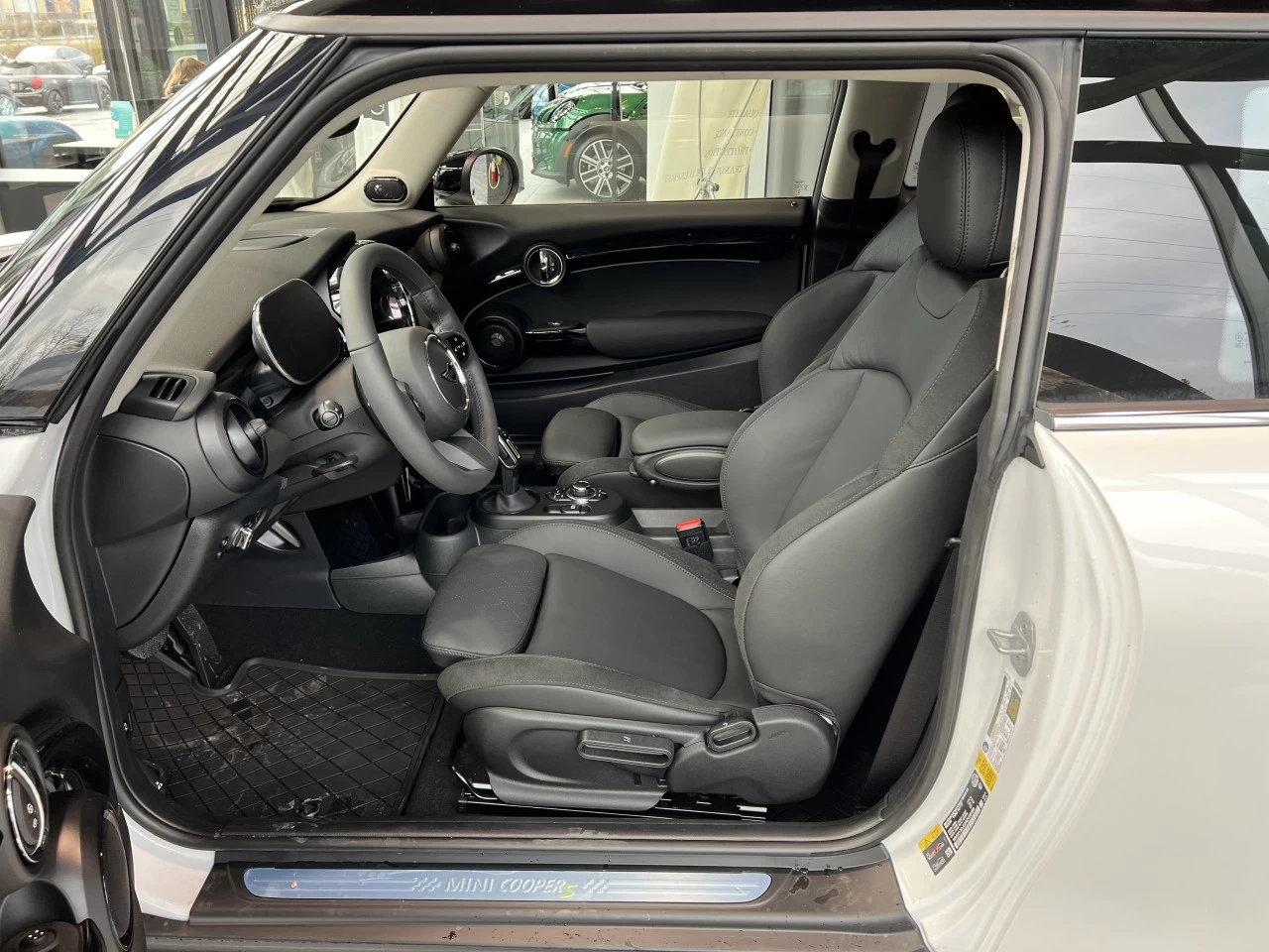 2024 MINI Cooper SE 3 Door Image principale