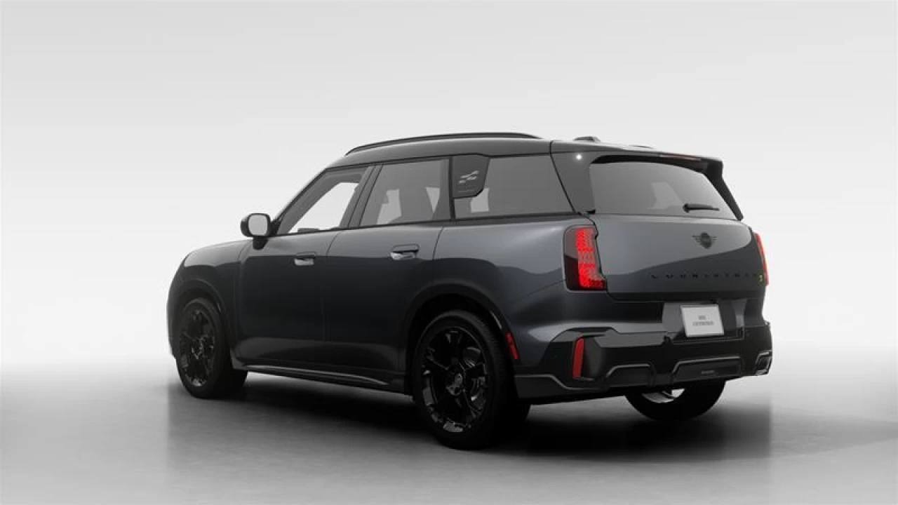 2025 MINI Countryman SE ALL4 Main Image