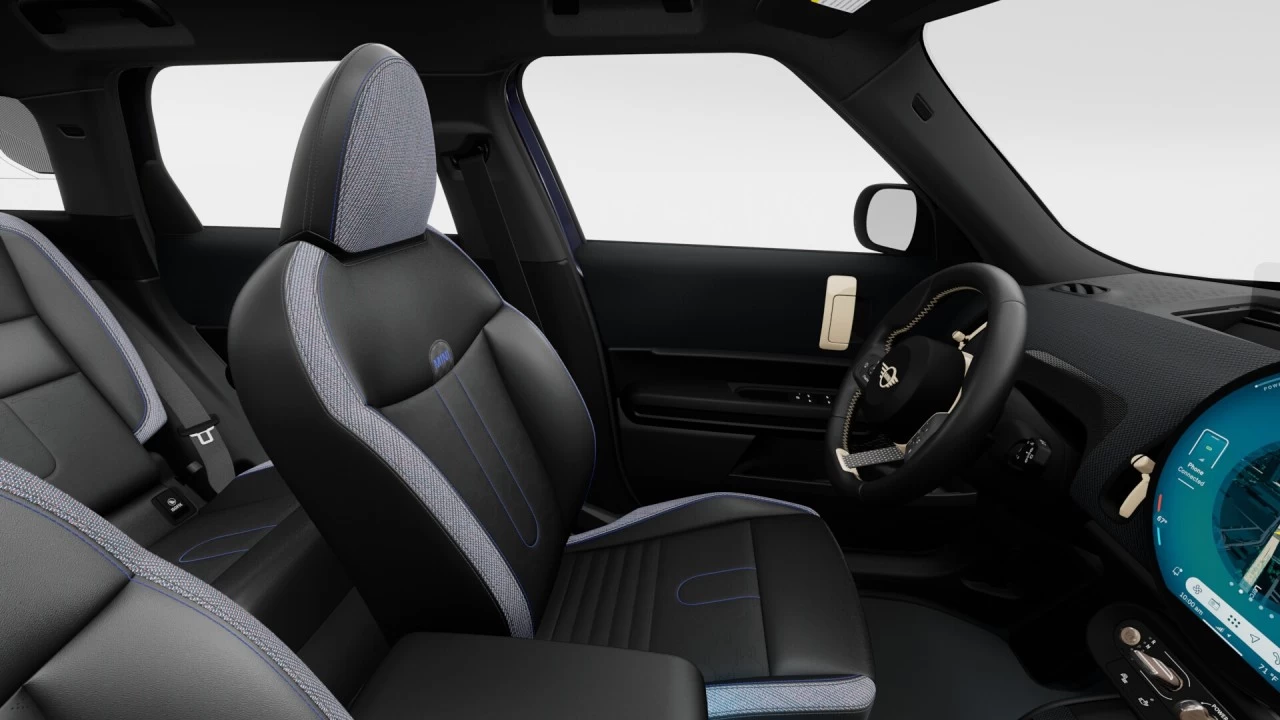 2025 MINI Countryman SE ALL4 Main Image