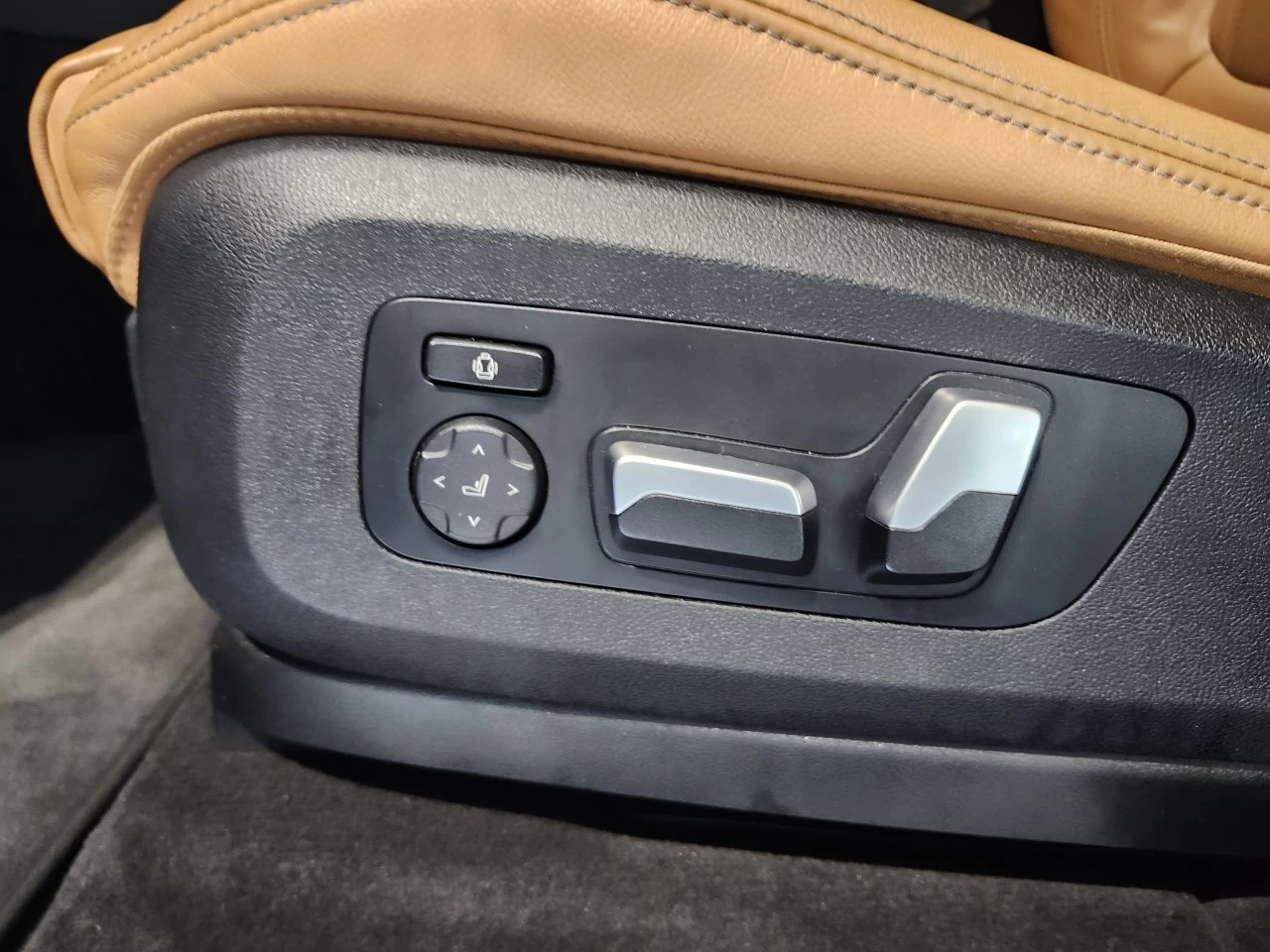 2022 BMW X5 xDrive40i Main Image