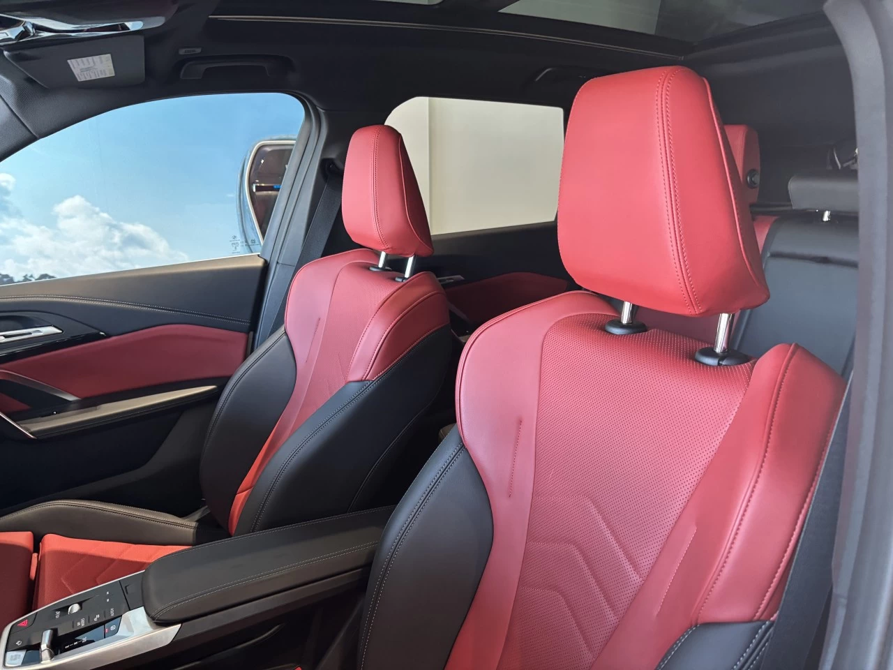 2023 BMW X1 xDrive28i Main Image