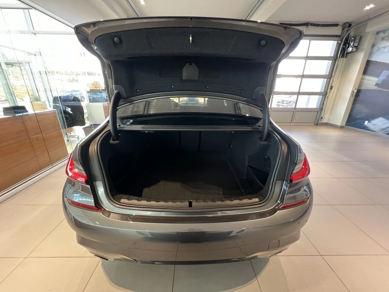2021 BMW 330i xDrive 330i xDrive Image principale