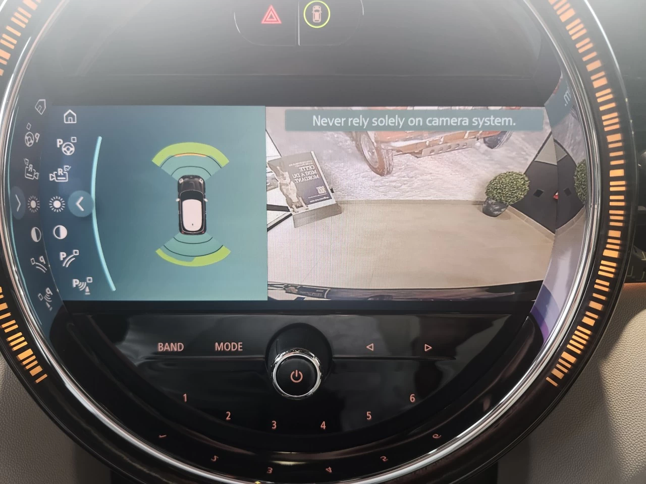 2023 Mini Cooper SE Main Image
