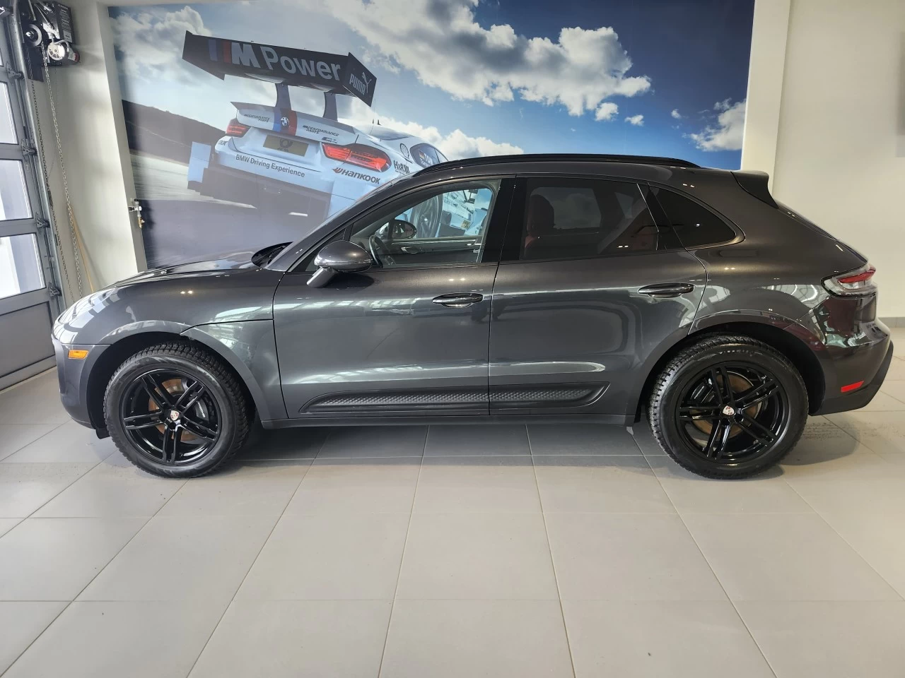 2023 Porsche Macan AWD Image principale