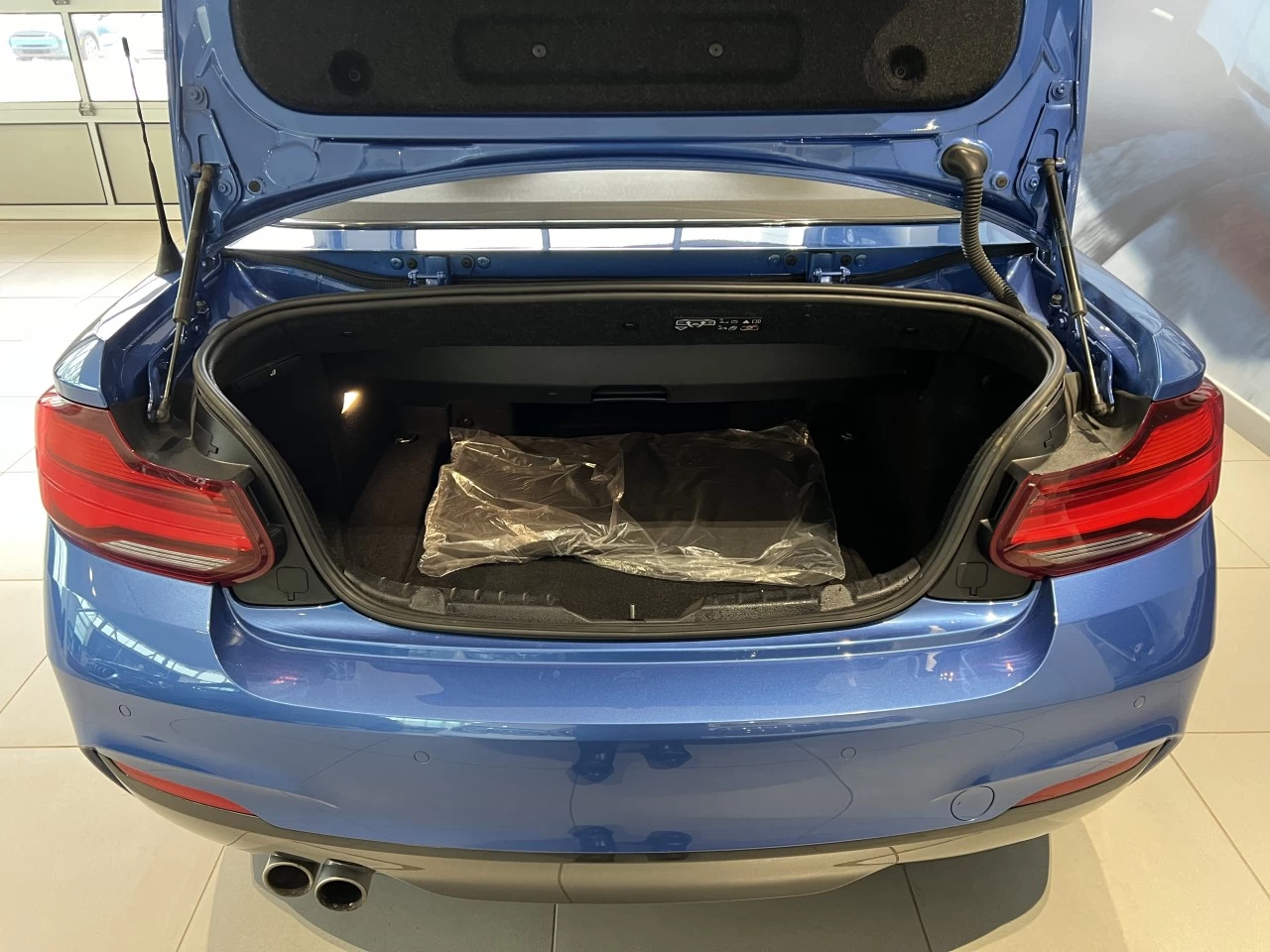 2021 BMW 230i xDrive 230i xDrive Image principale