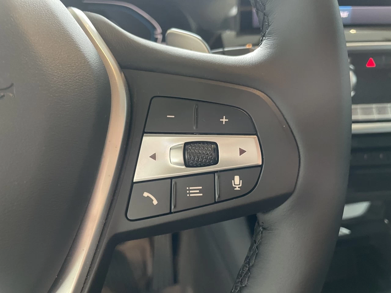 2023 BMW X3 xDrive30e Image principale