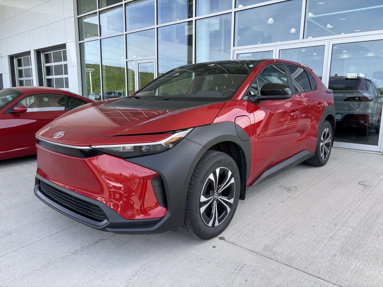 2023 Toyota bZ4X XLE https://www.bmwsteagathe.com/resize/b990ff35b810a3abc0cc817b2ca24889-1
