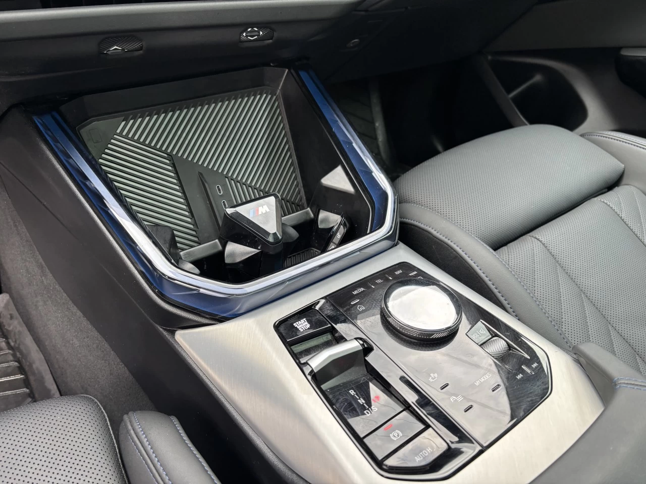 2025 BMW X3 M50 xDrive Image principale