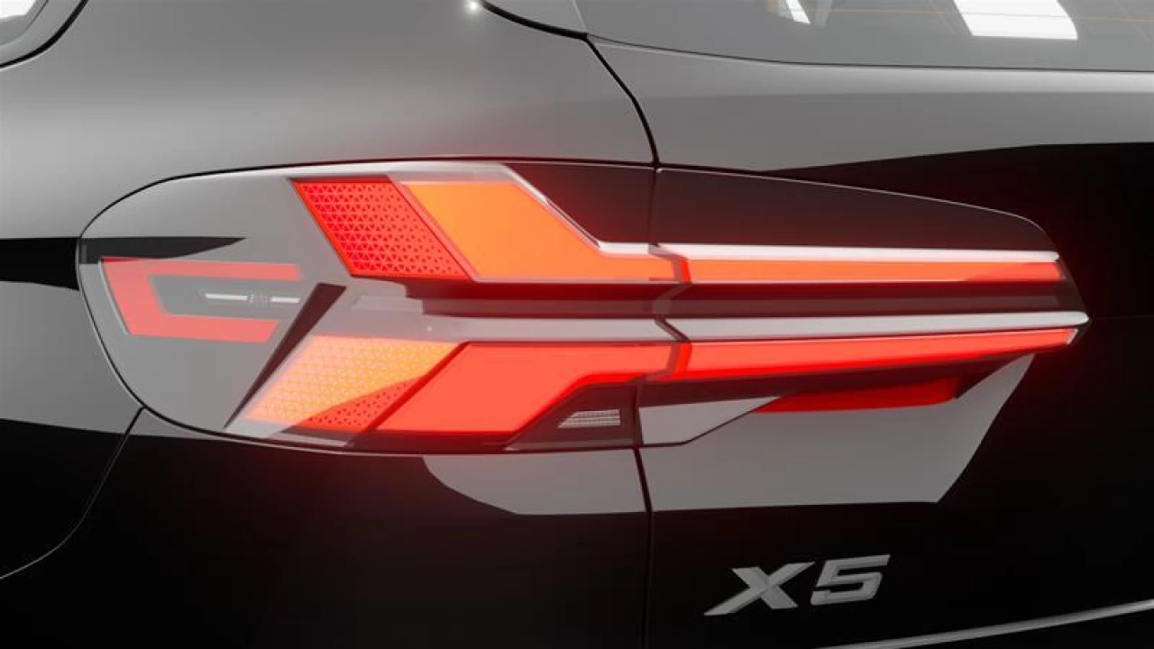 2026 BMW X5
                                                    xDrive40i Main Image