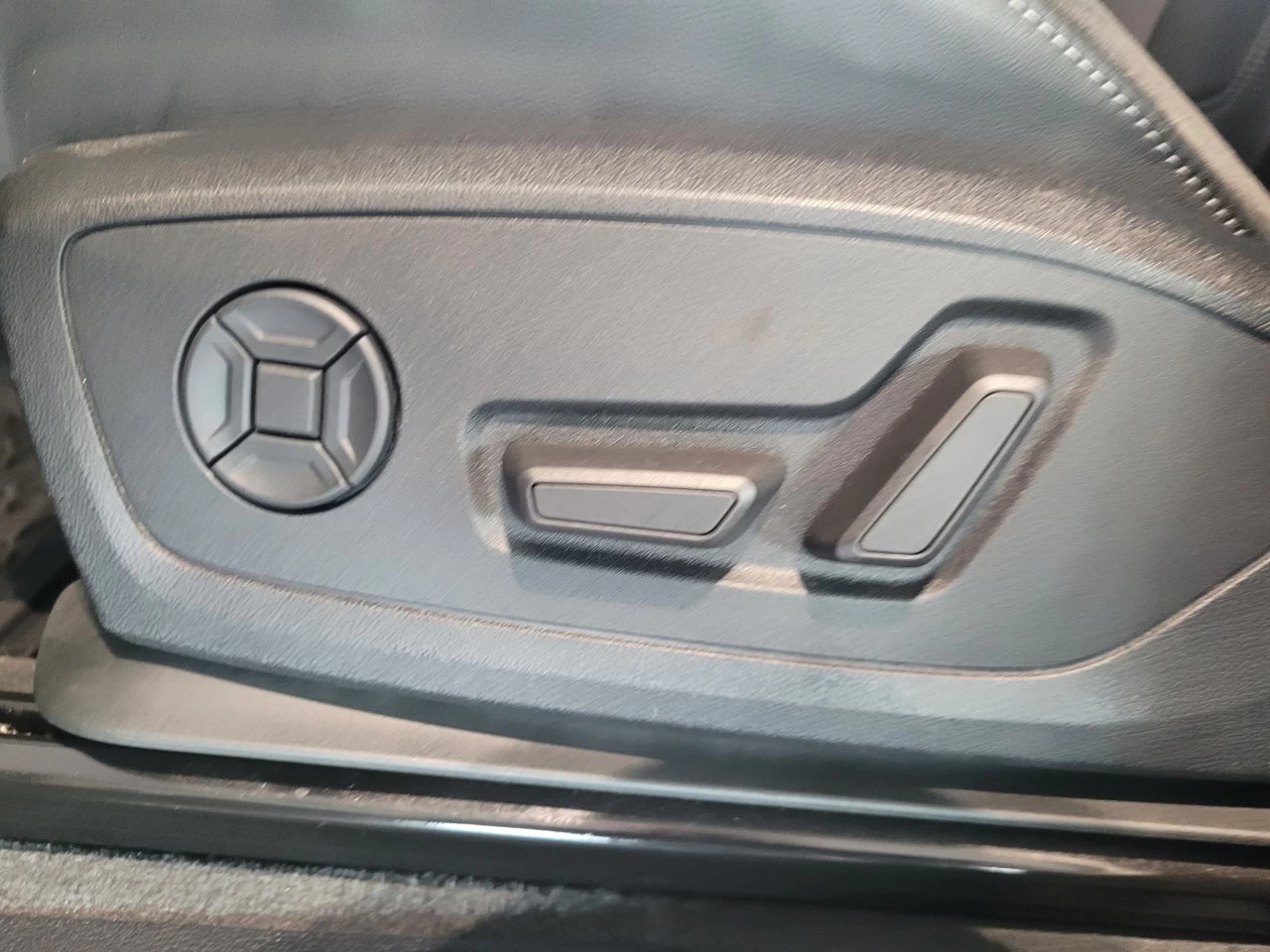 2020 Audi Q3 Progressiv Main Image