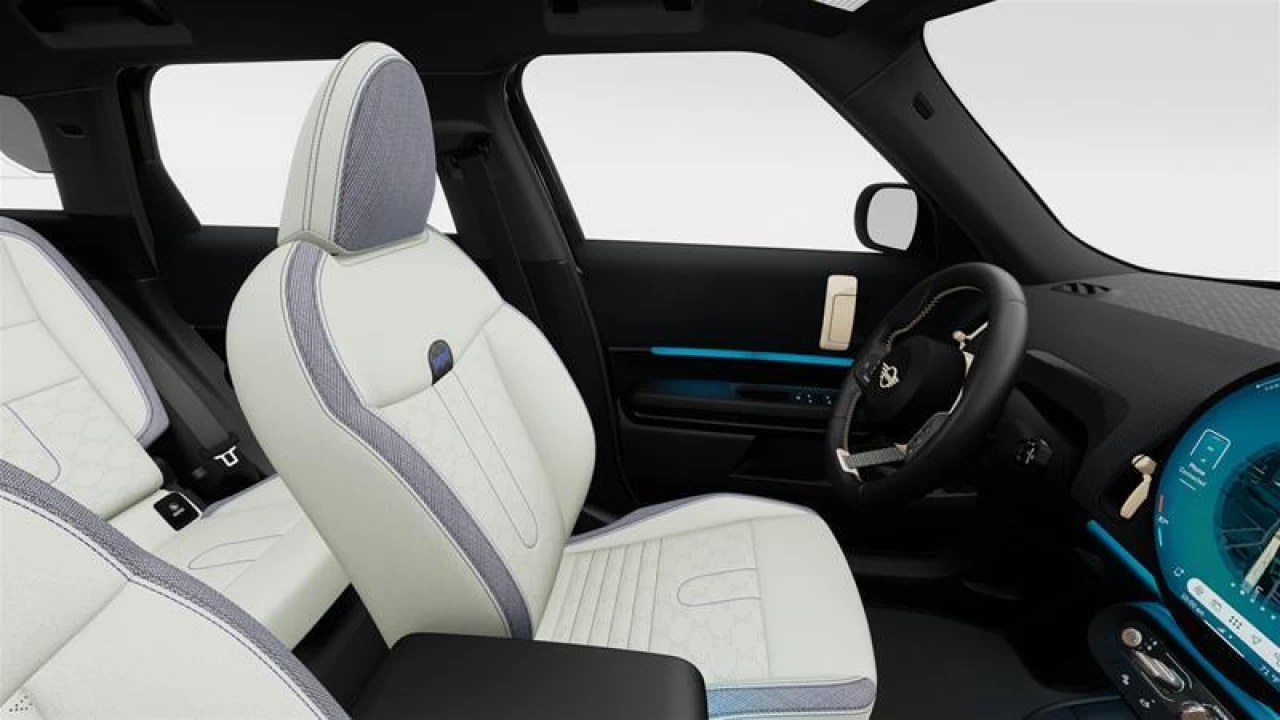 2026 MINI Cooper S Countryman ALL4 Main Image