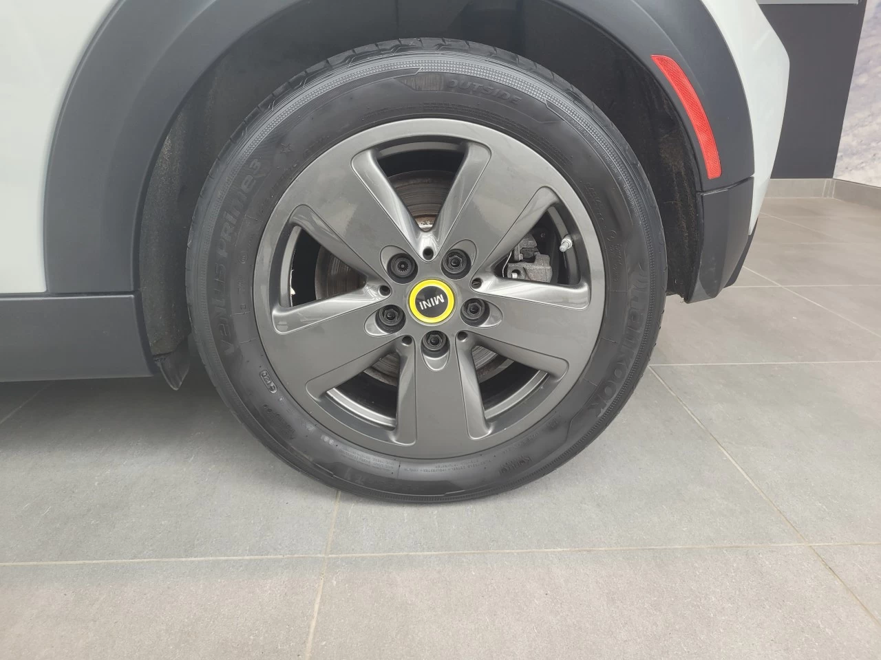 2022 Mini Cooper Cooper SE https://www.bmwsteagathe.com/resize/b990ff35b810a3abc0cc817b2ca24889-1