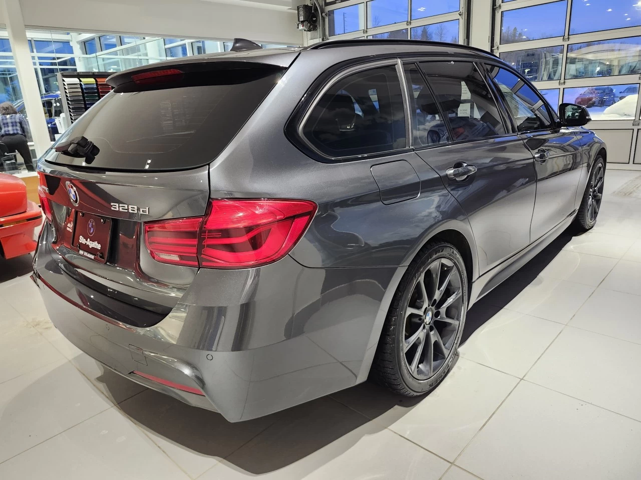 2017 BMW 3 Series 328d xDrive Main Image