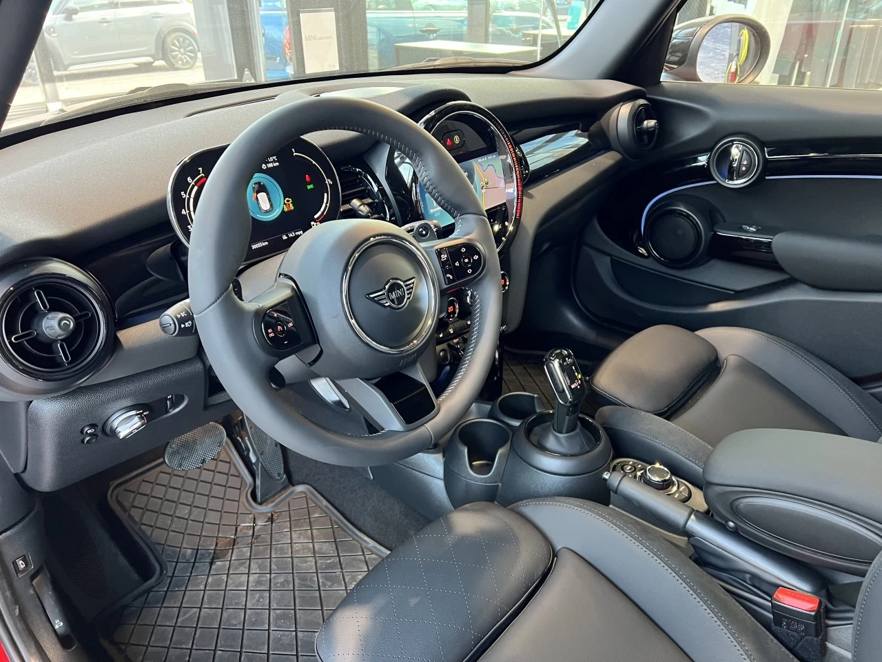 2024 MINI COOPER S 5 Door Image principale