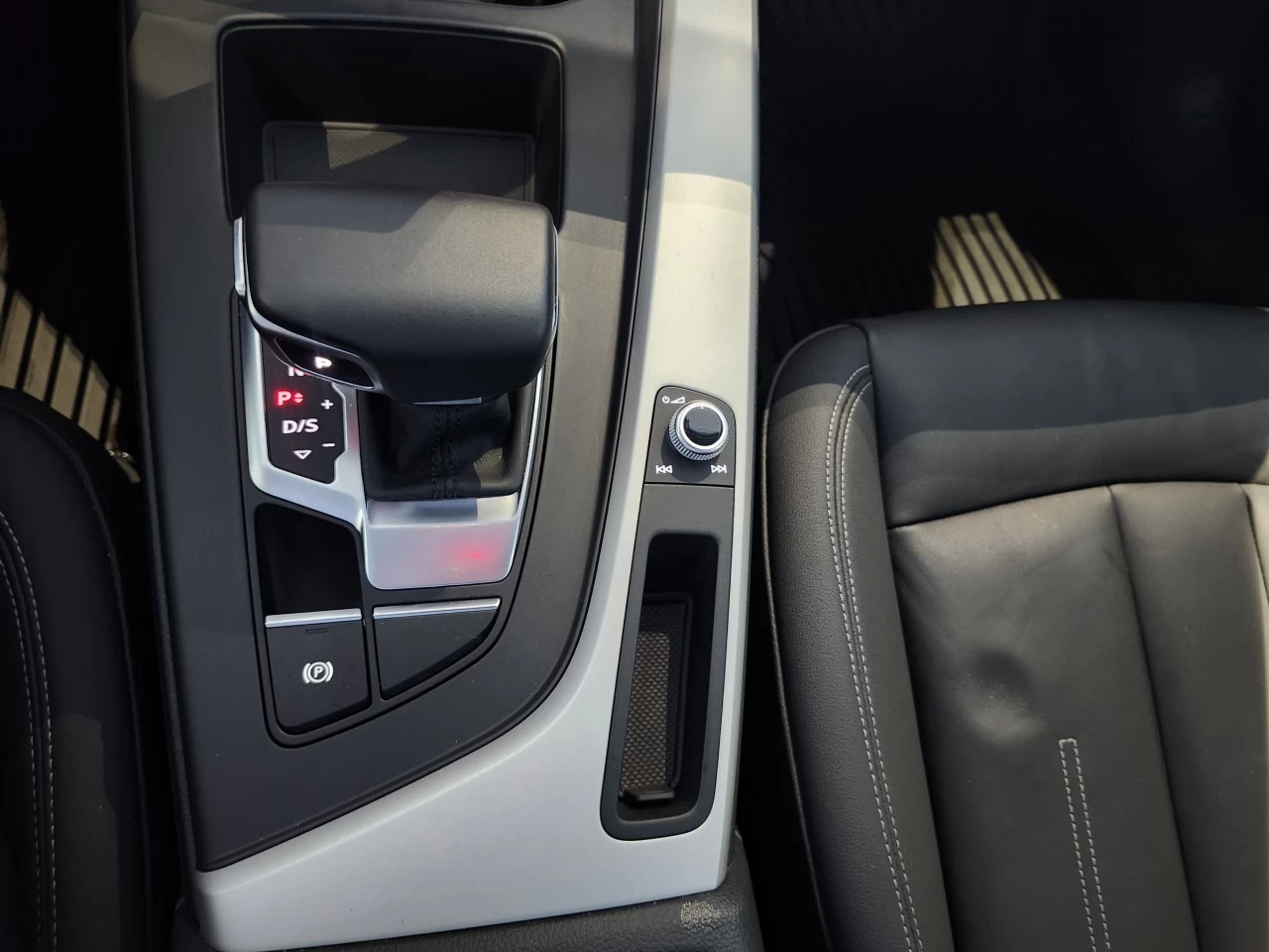 2020 Audi A4 allroad Komfort Image principale