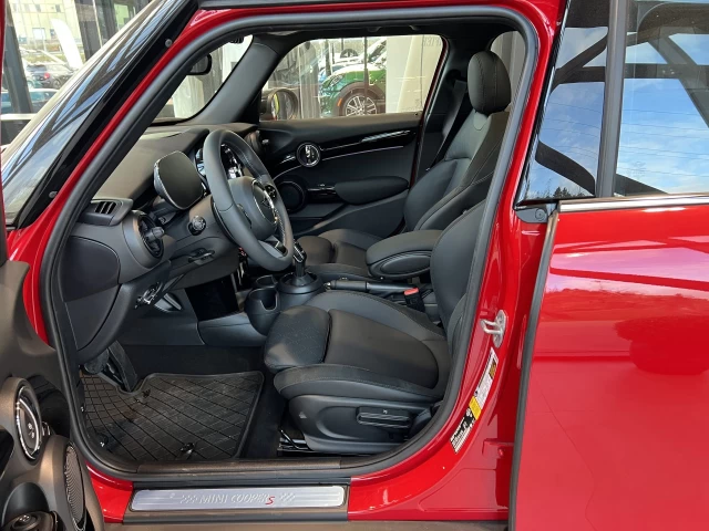MINI COOPER S 5 Door 2024