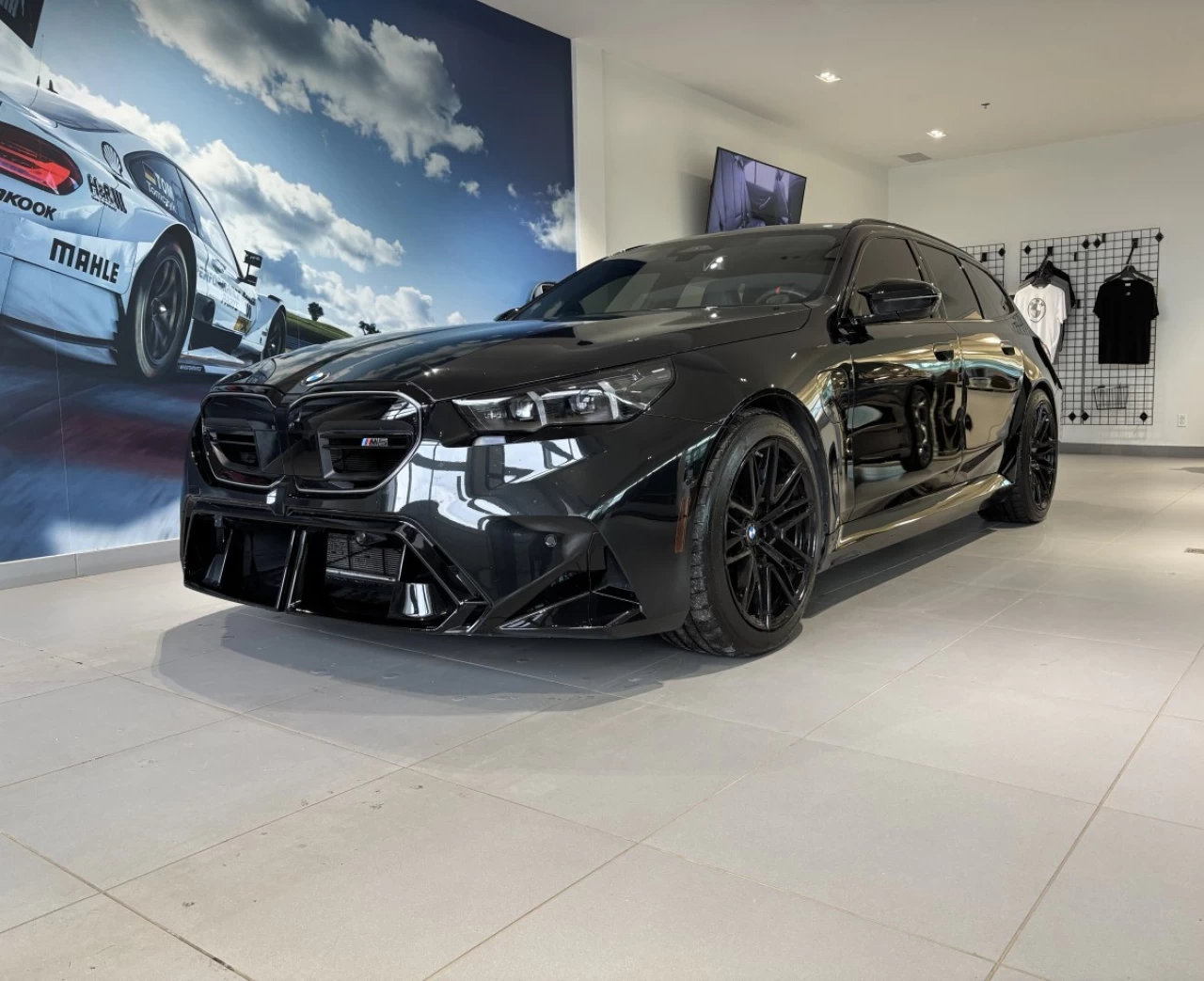 2025 BMW M5  Image principale