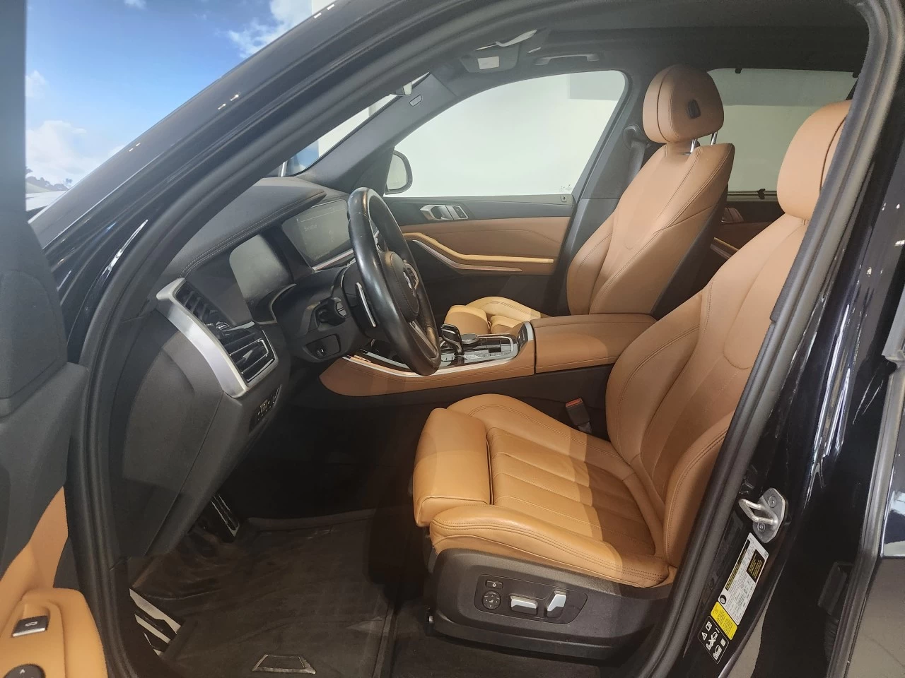 2022 BMW X5 xDrive40i Main Image