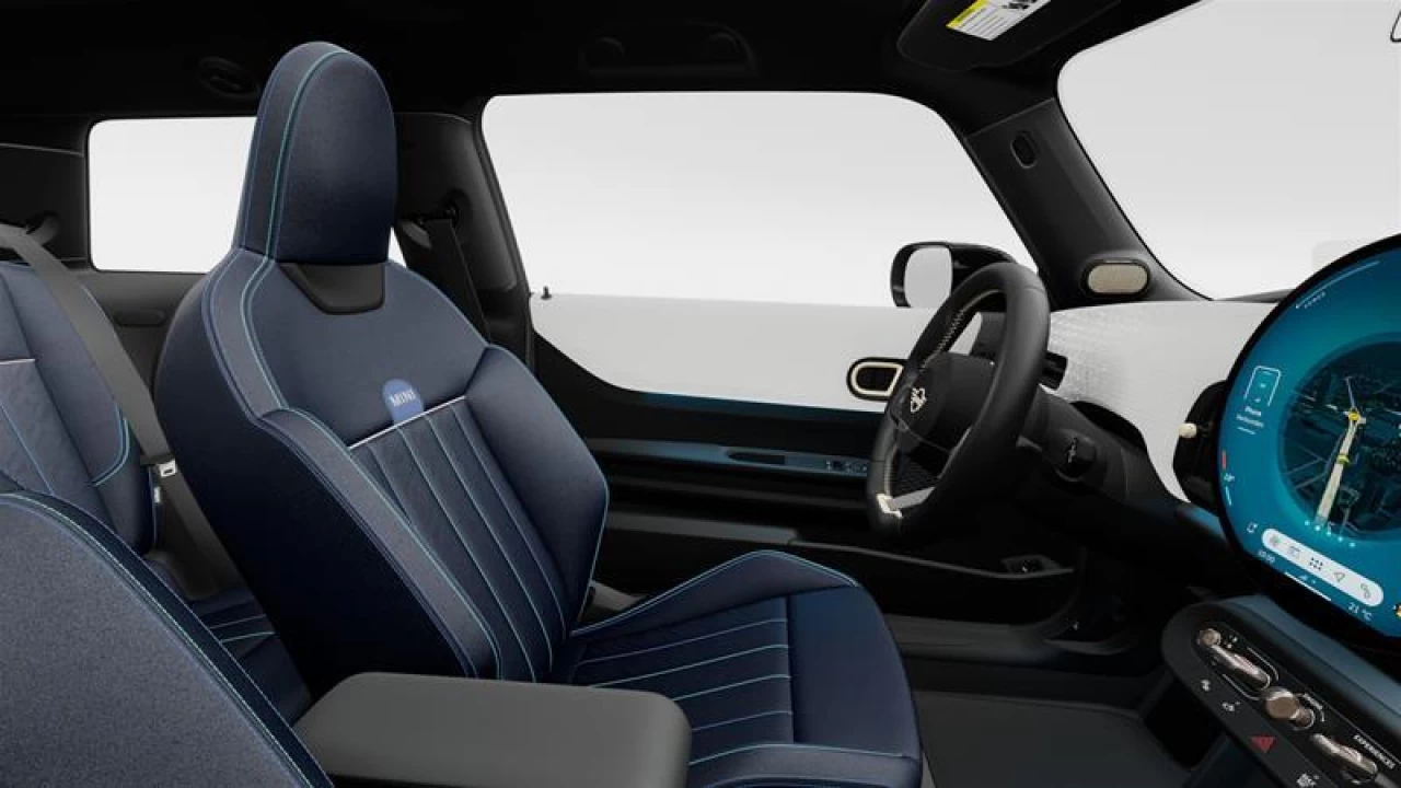 2026 MINI 3 Door Cooper S FWD Image principale