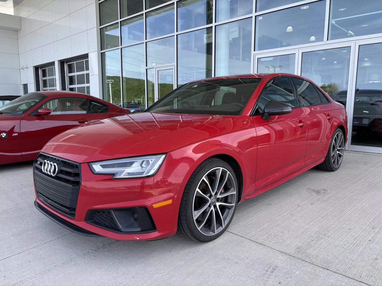 2019 Audi S4 Progressiv https://www.bmwsteagathe.com/resize/b990ff35b810a3abc0cc817b2ca24889-1