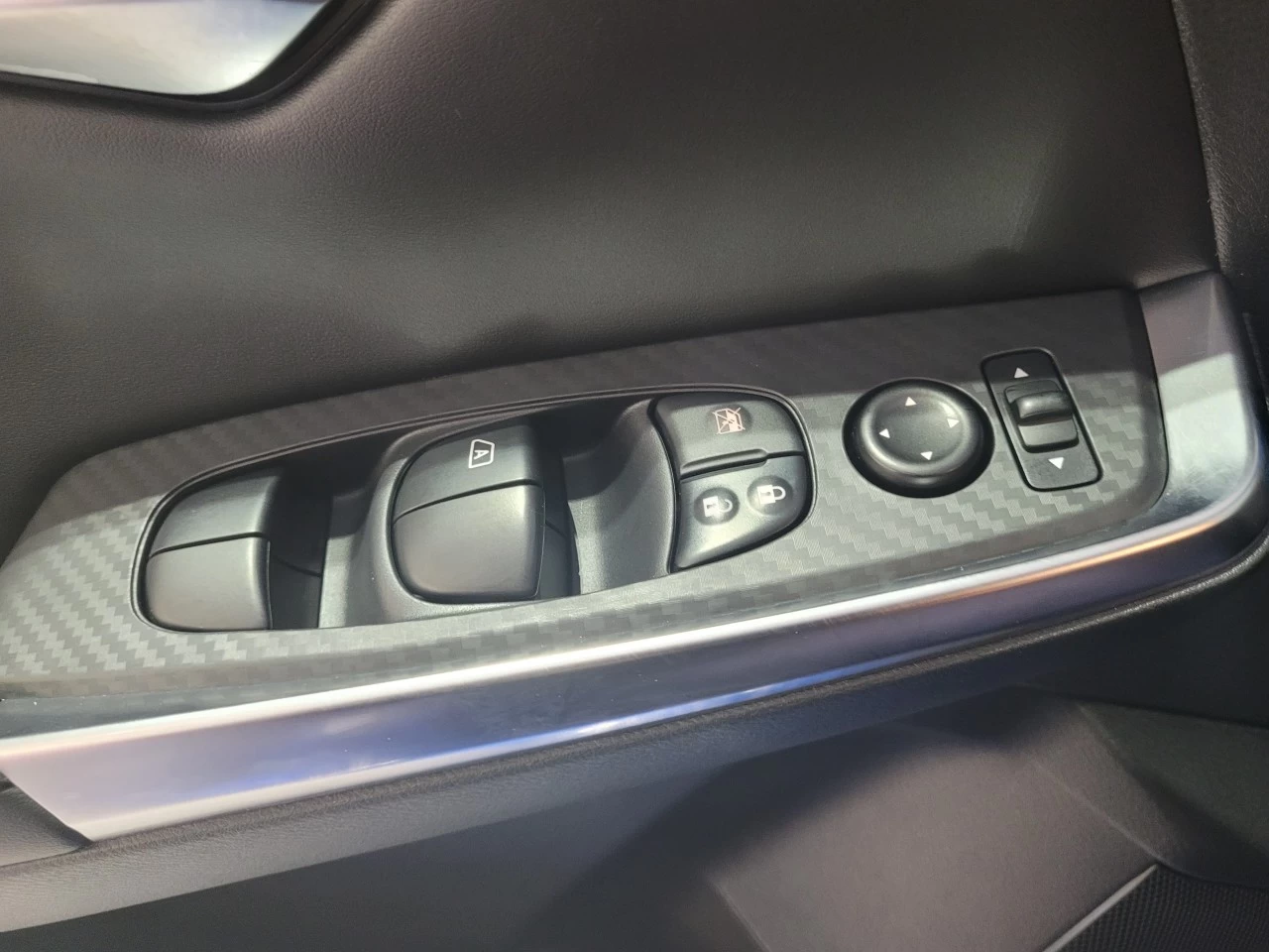 2022 Nissan Sentra SR Main Image