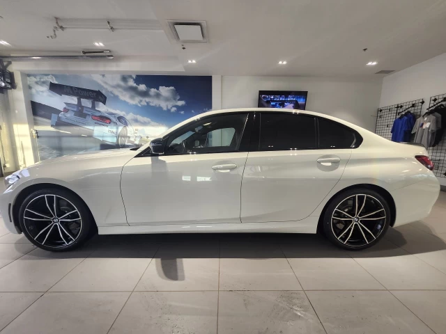BMW 3 series 330i xDrive 2022