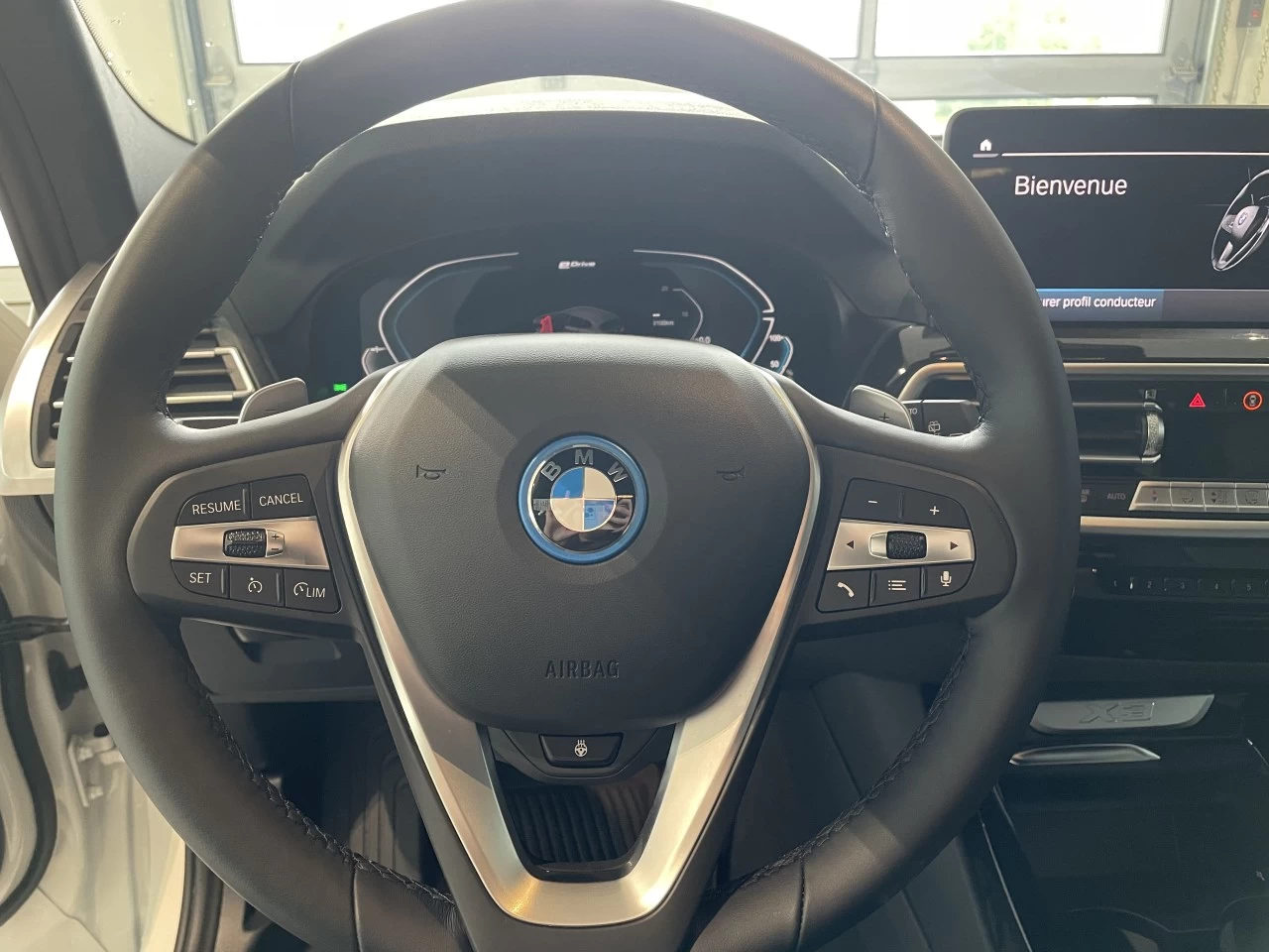 2023 BMW X3 xDrive30e Image principale