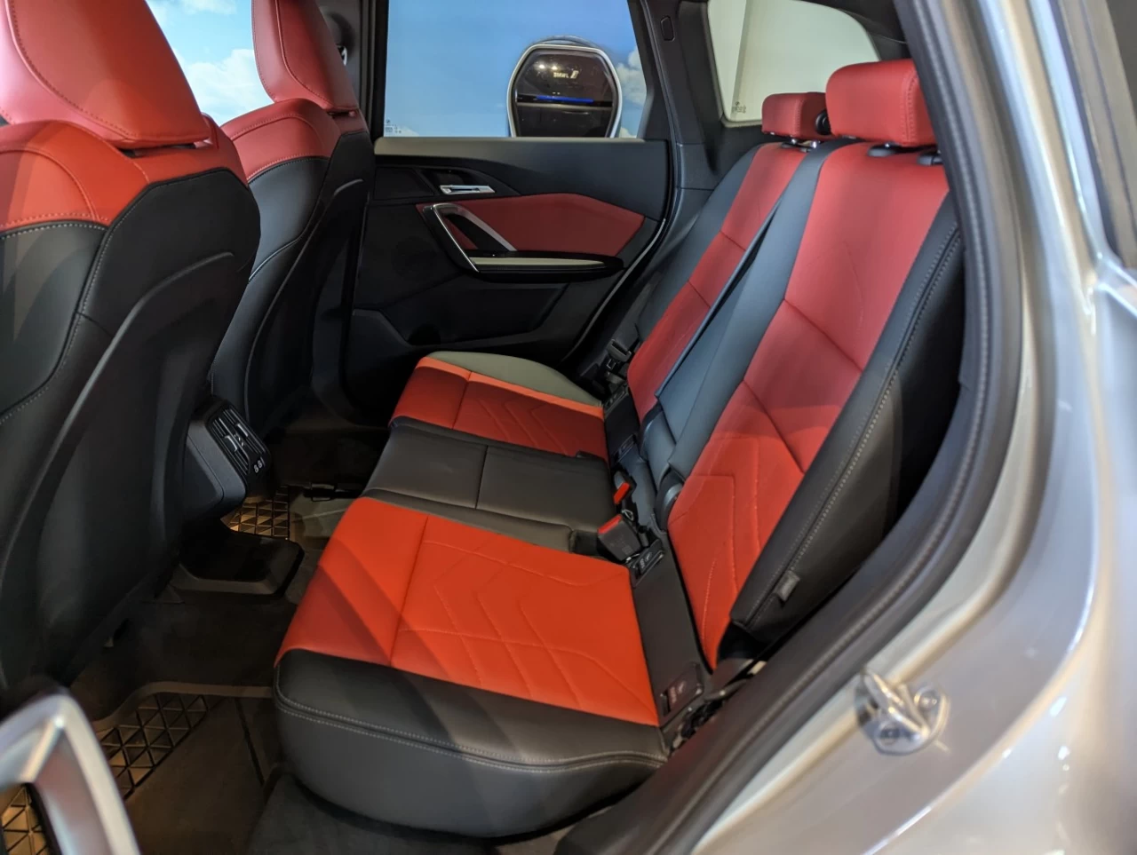 2025 BMW X1 xDrive28i Image principale