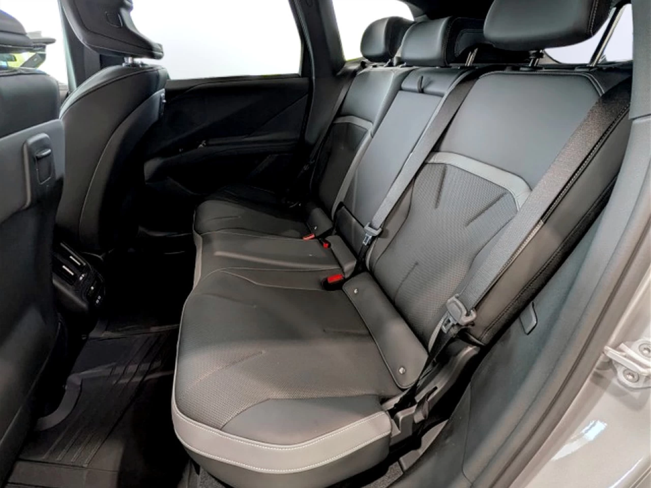 2027 BMW iX3 50 xDrive Image principale