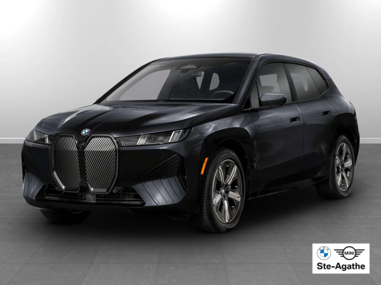 2026 BMW iX xDrive60 Main Image