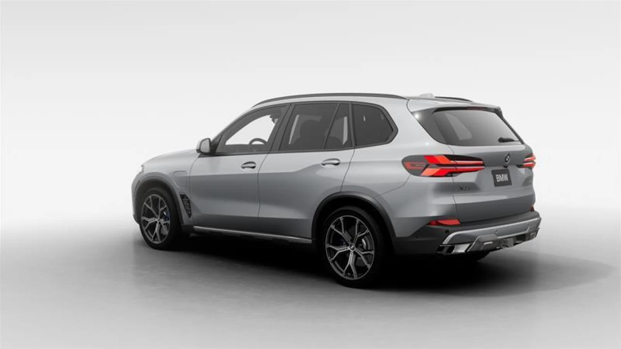 2026 BMW X5 xDrive50e Image principale