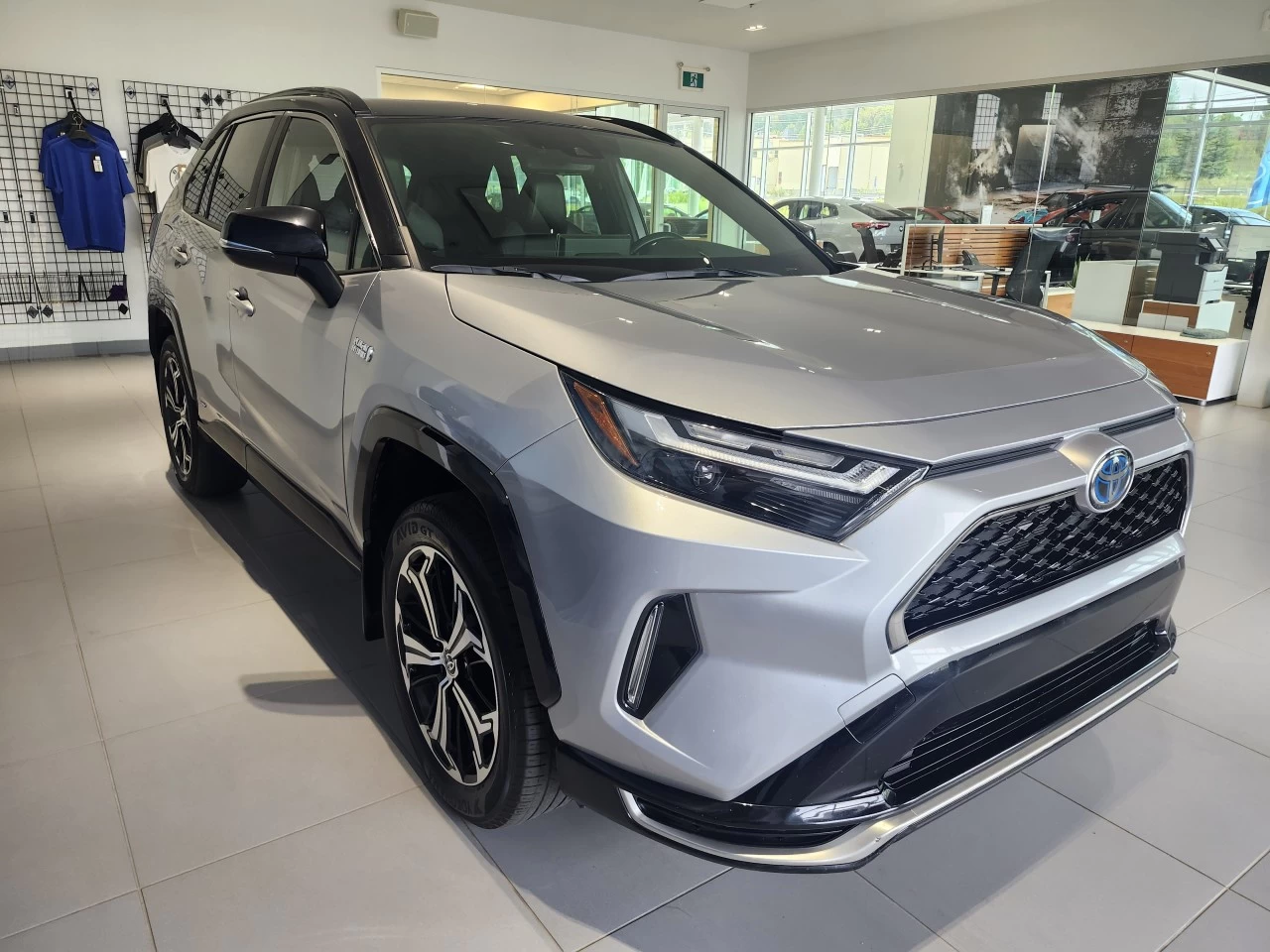 2023 Toyota RAV4 Prime XSE Image principale