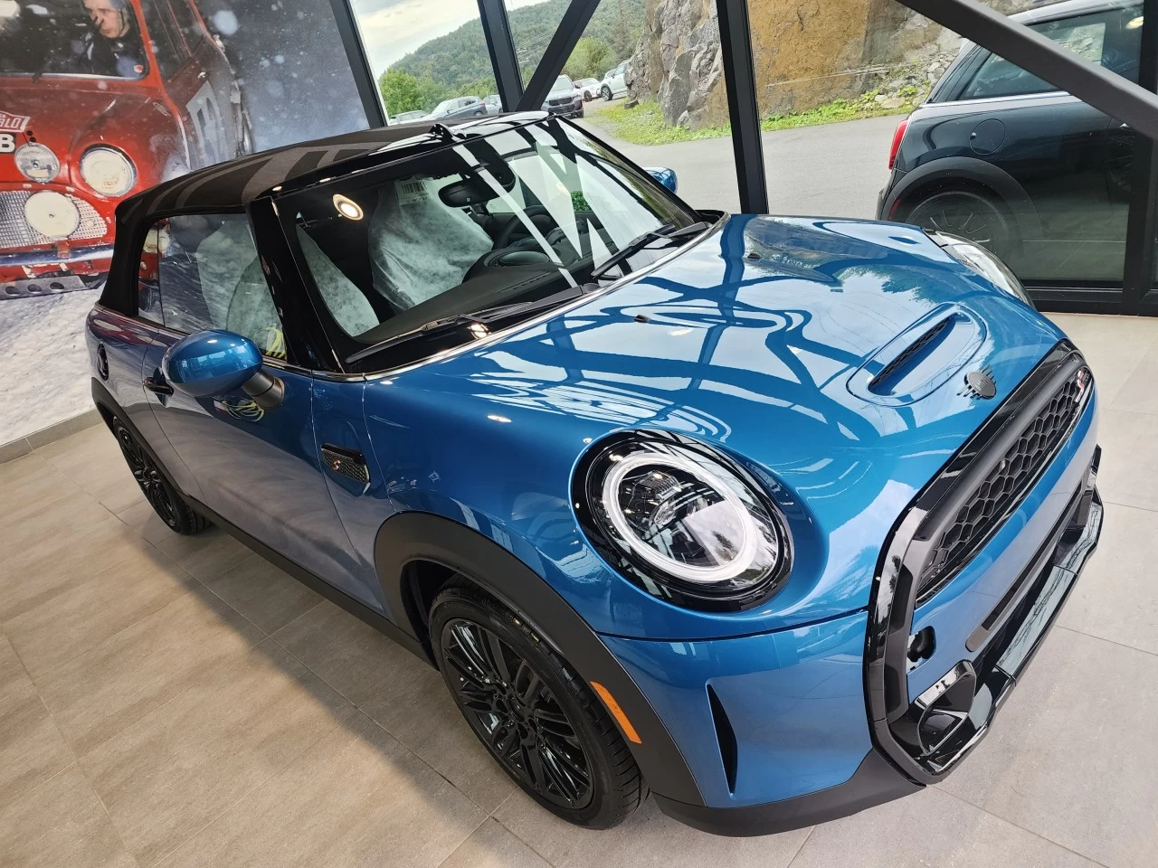 2024 MINI Cooper S Convertible  Image principale