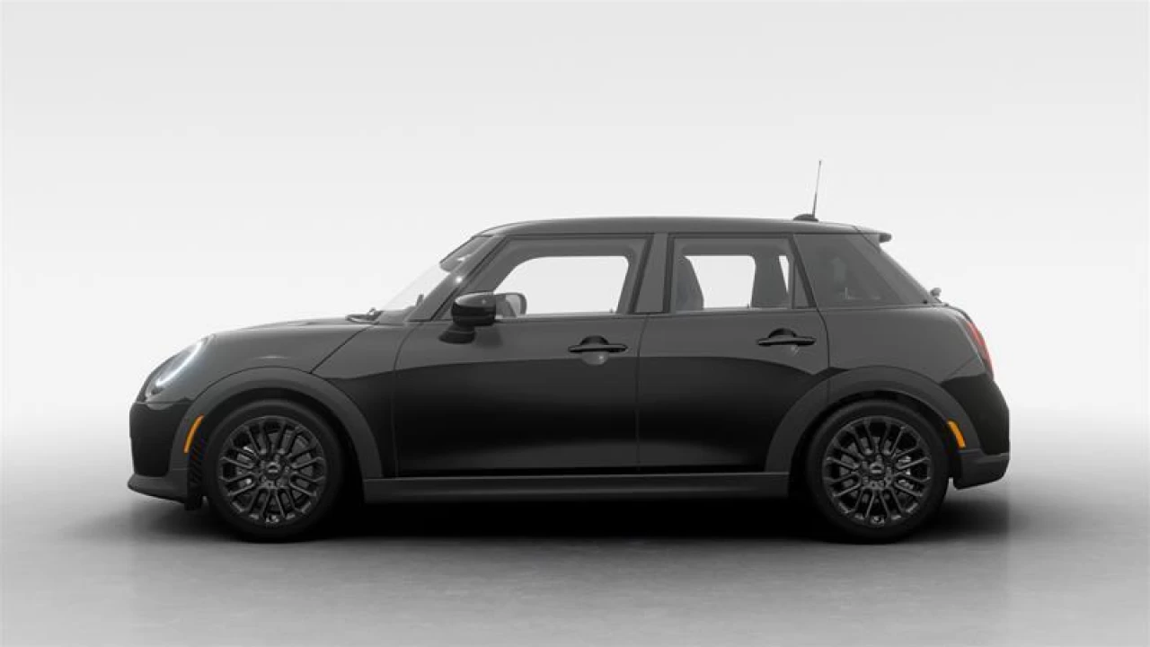 2026 MINI 5 Door Cooper C FWD Image principale