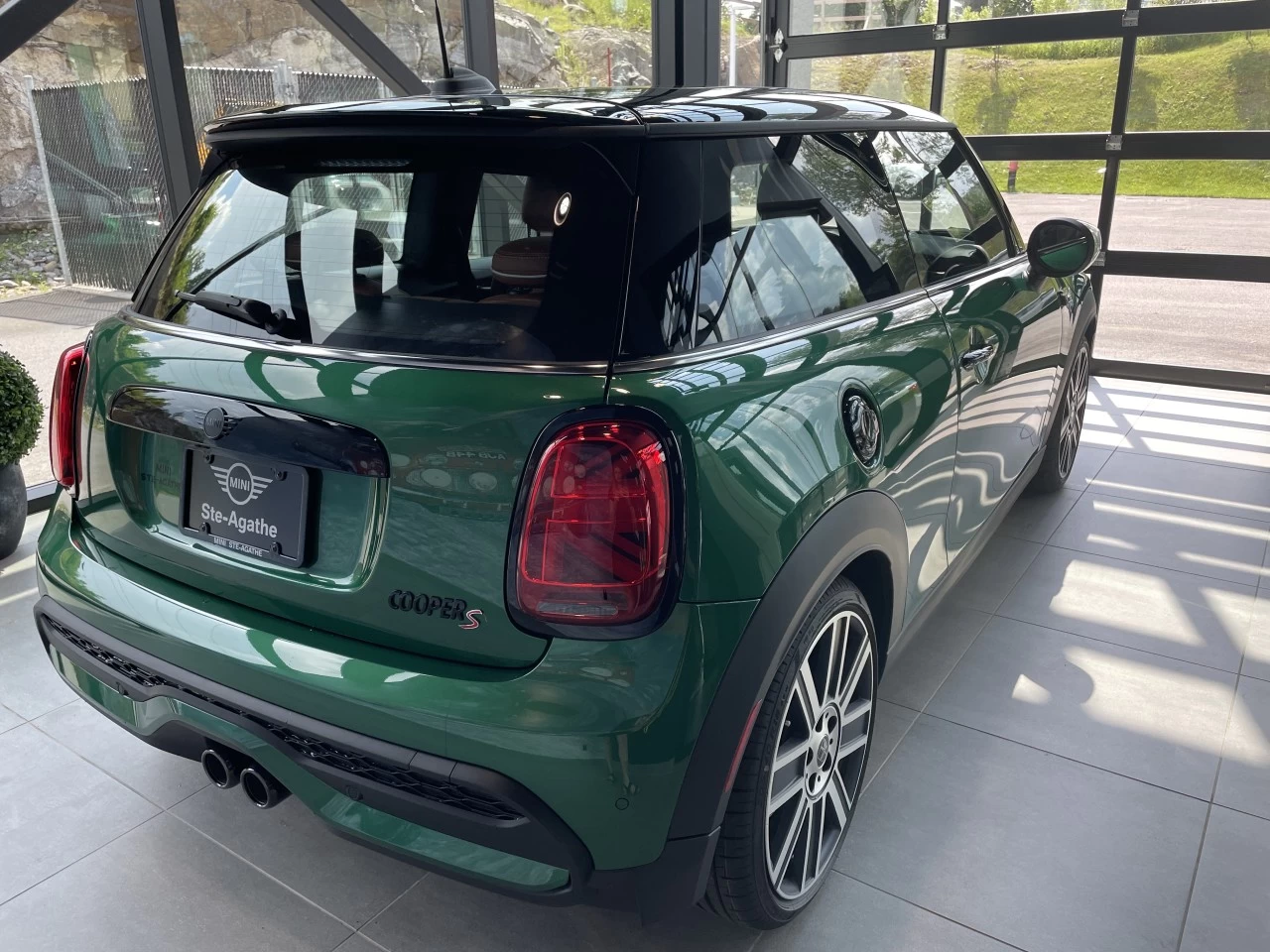 2024 MINI COOPER S 3 Door Main Image