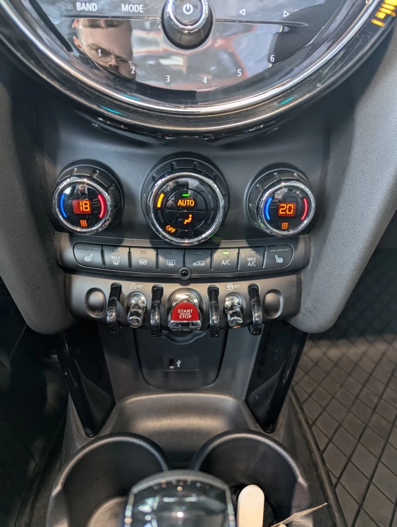 2022 Mini Cooper Cooper Main Image
