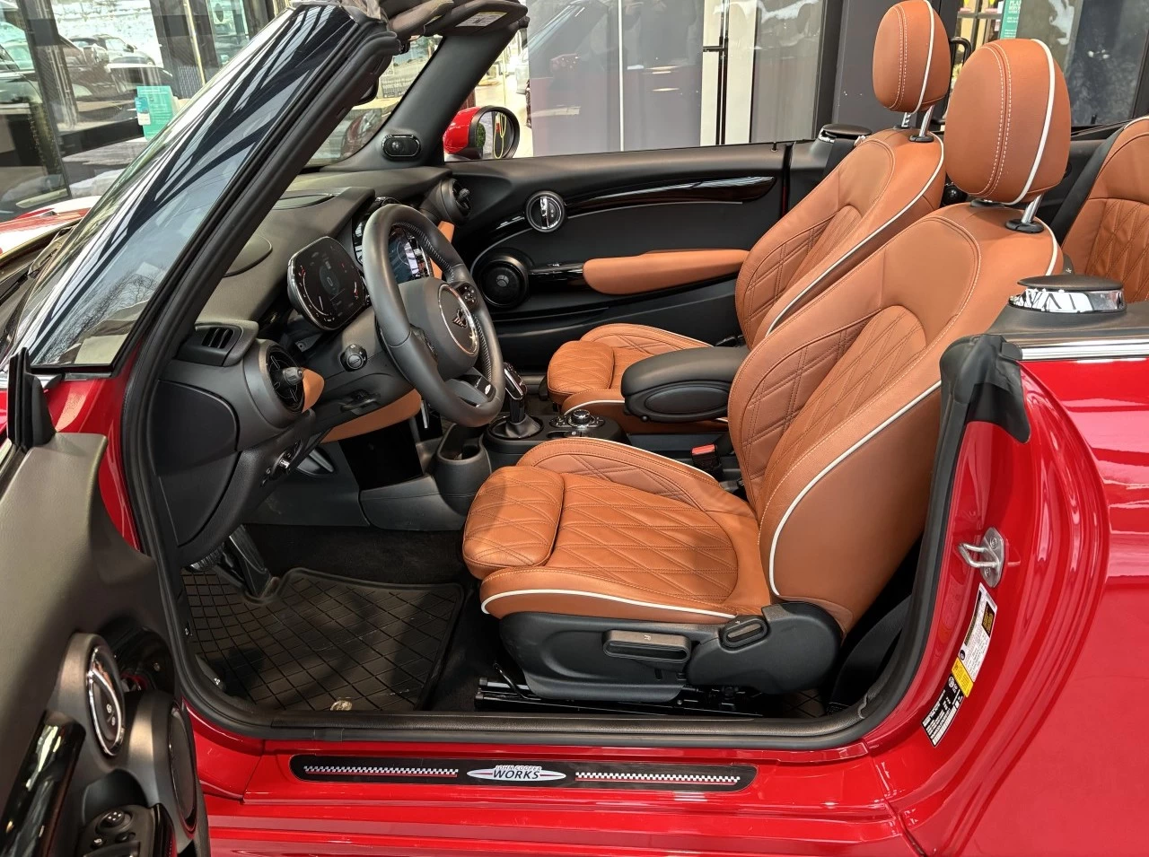 2024 Mini Cooper Convertible John Cooper Works Image principale