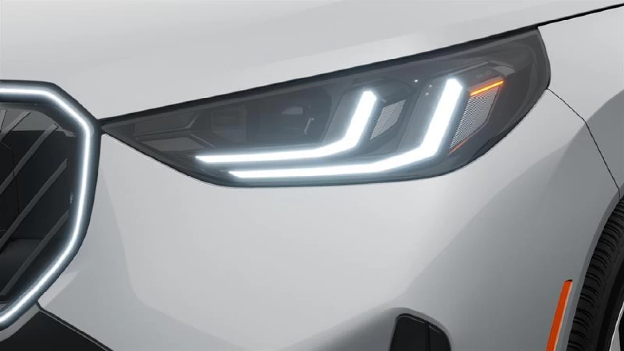 2025 BMW X3 30 xDrive Main Image