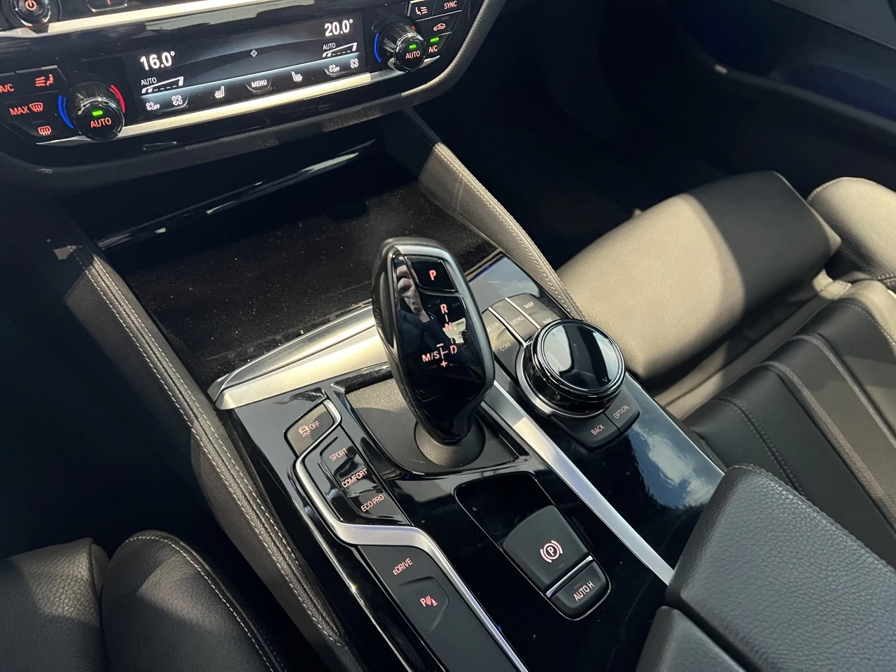 2020 BMW 530e xDrive 530e xDrive iPerformance Image principale