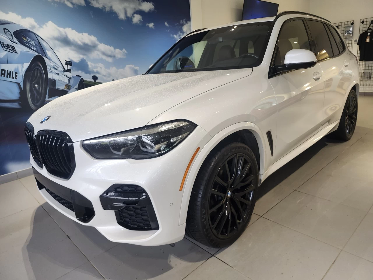 2023 BMW X5 xDrive40i Main Image